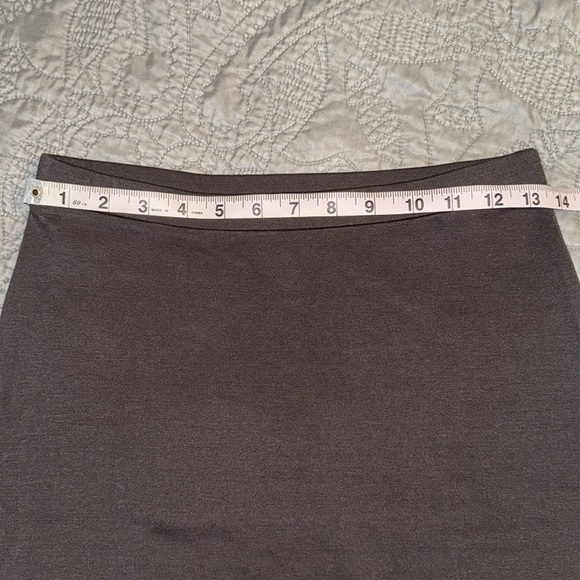 10 for $15 SALE ⭐️Dark gray fitted pencil skirt - Picture 4 of 6